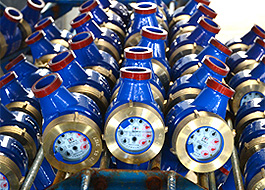 根據客戶的需求，提供合理的方案